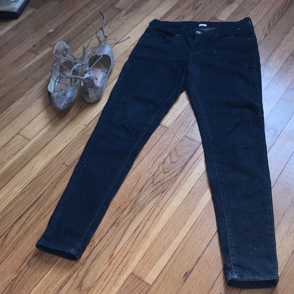 Levi Skinny Jeans - Picture 2 of 5